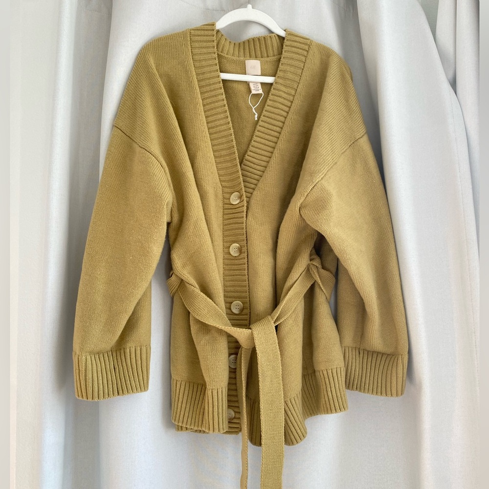 Women's Belted V-Neck Cardigan Sweater - Mustard